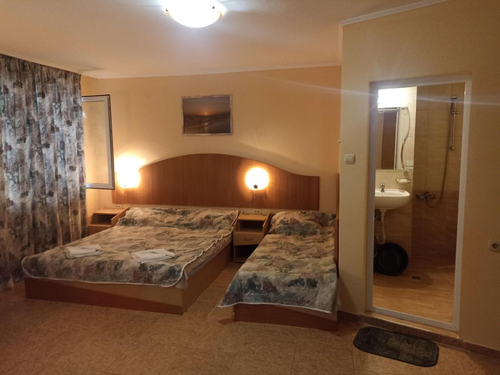 Krasi Hotel Ravda Esterno foto