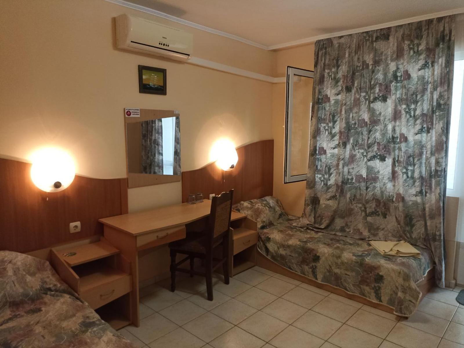 Krasi Hotel Ravda Esterno foto