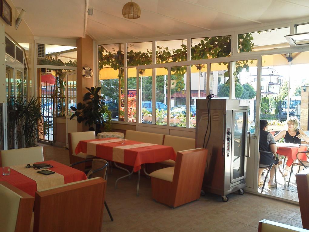 Krasi Hotel Ravda Esterno foto